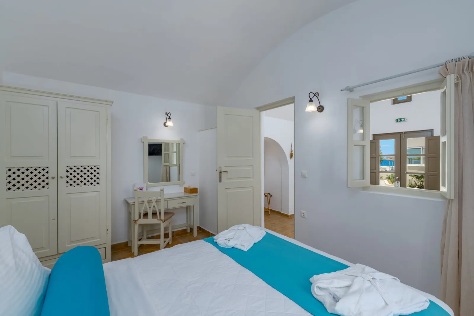 Cozy Superior Suite with Sea Vista