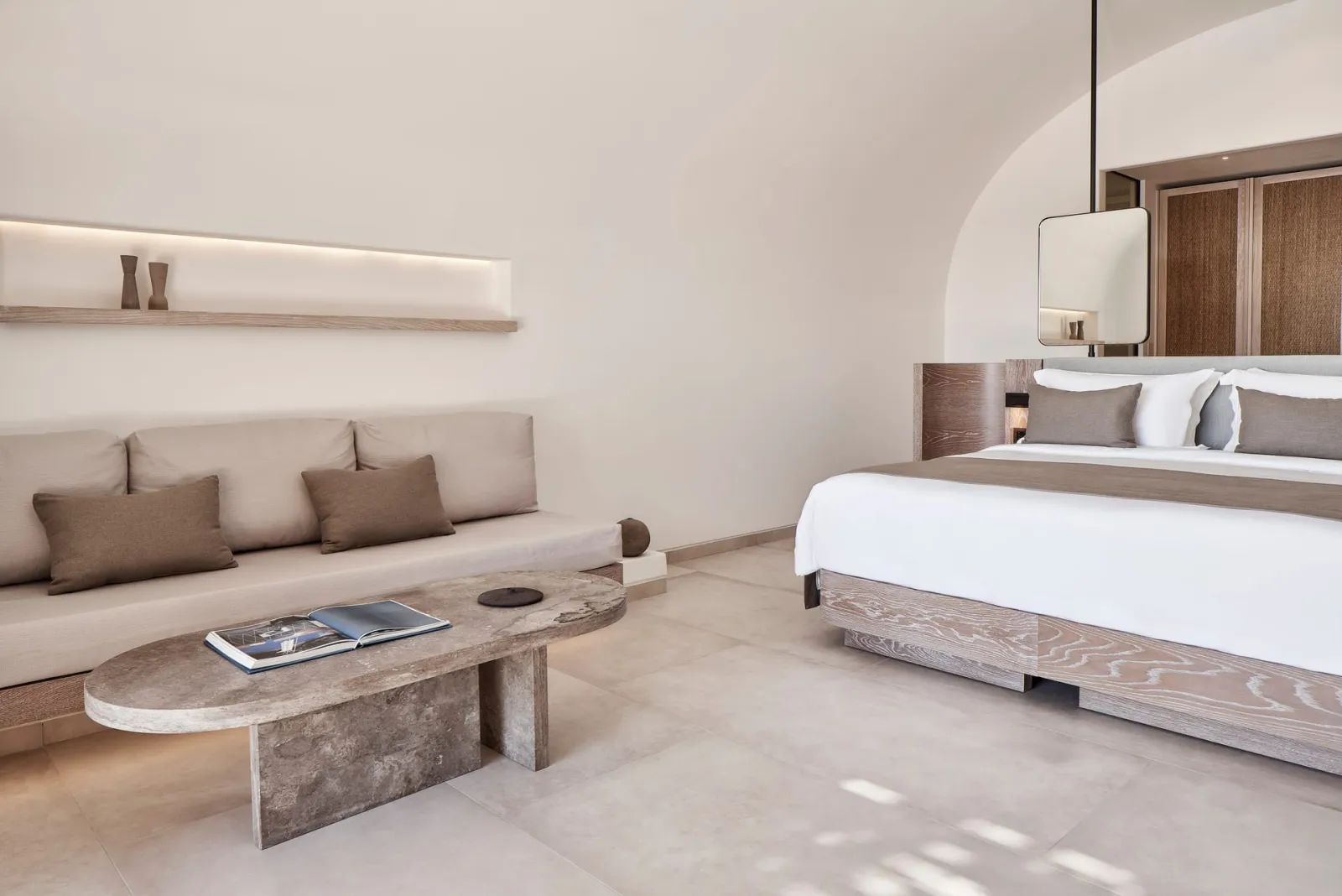Pool Suite