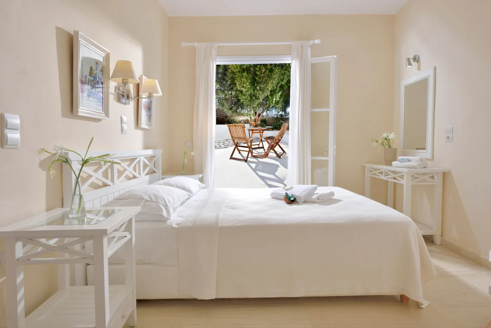 Cozy Double or Twin Room with Terrace | 15m²