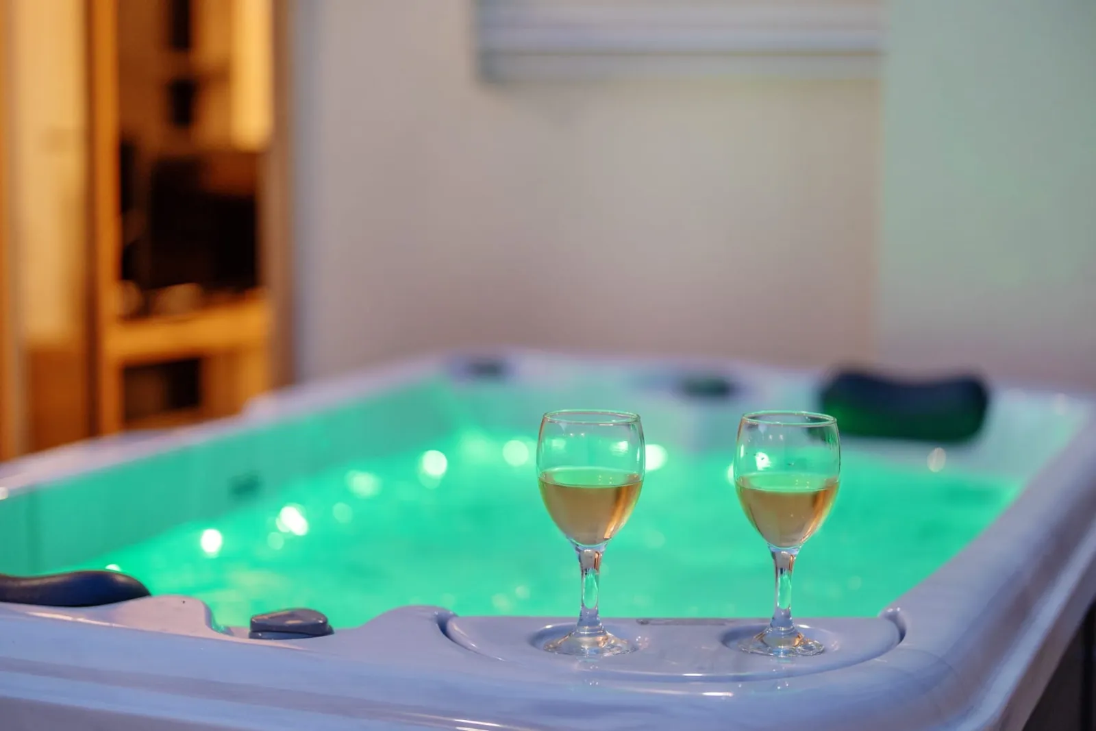 Maizonette with Outdoor Spa