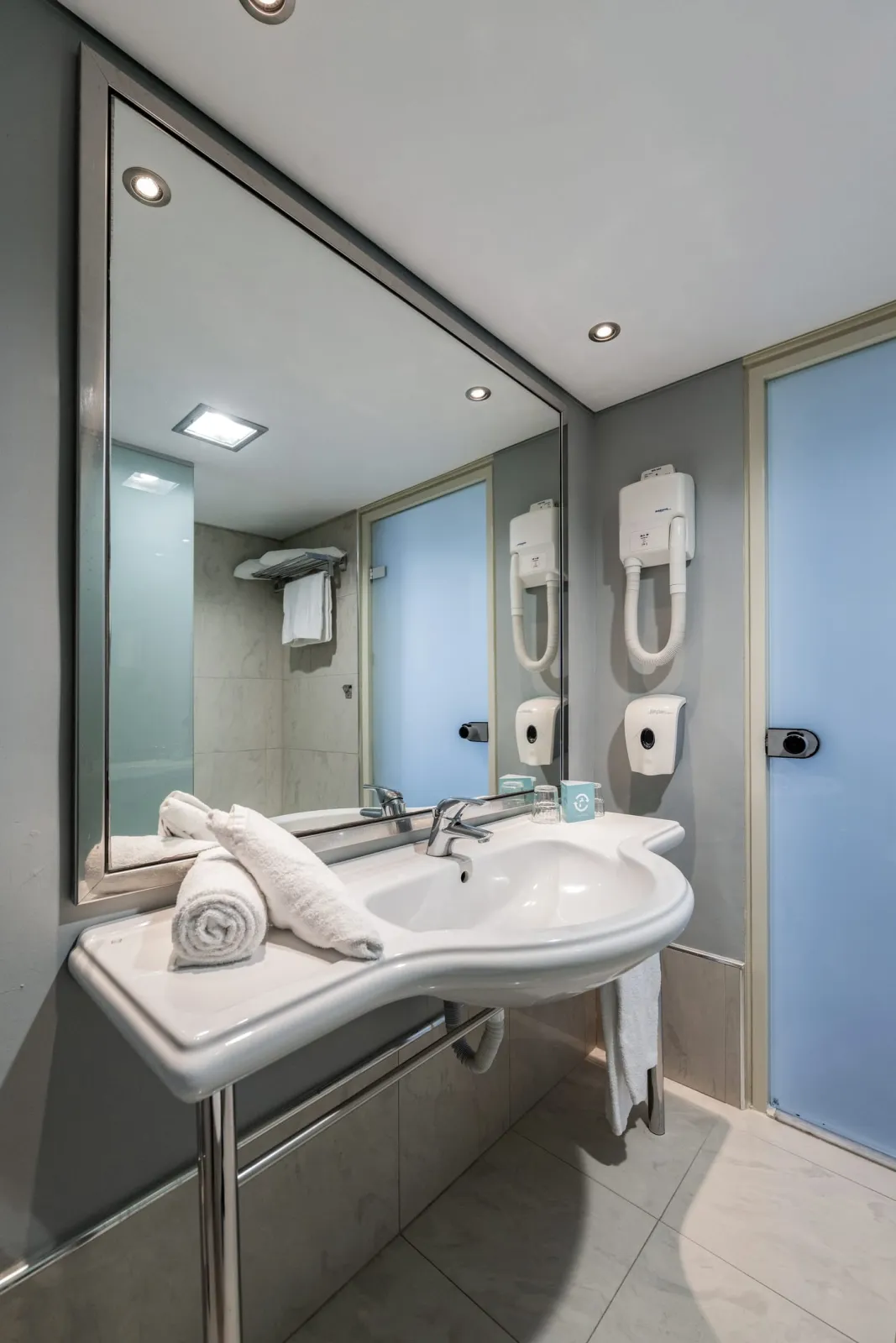 Standard Double Room with Garden View