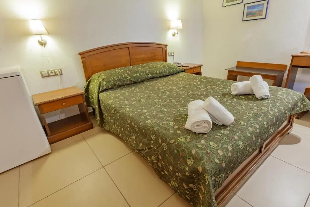 Double Room with Mountain View
