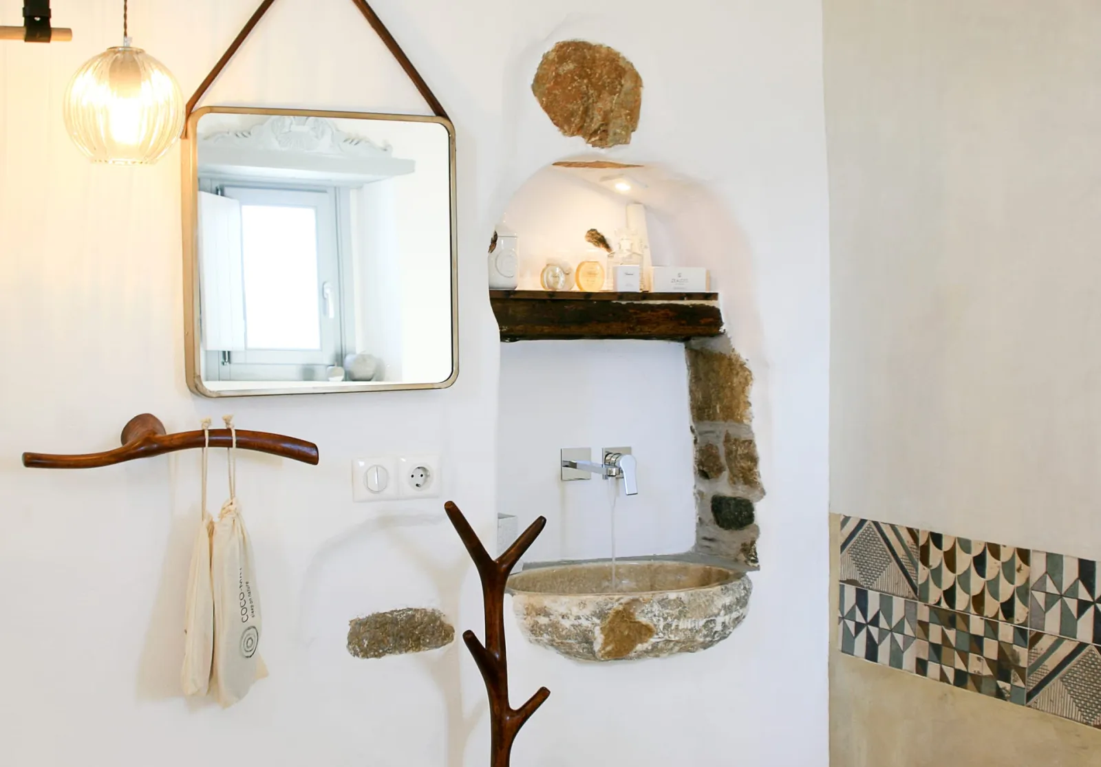 Meliti Suite