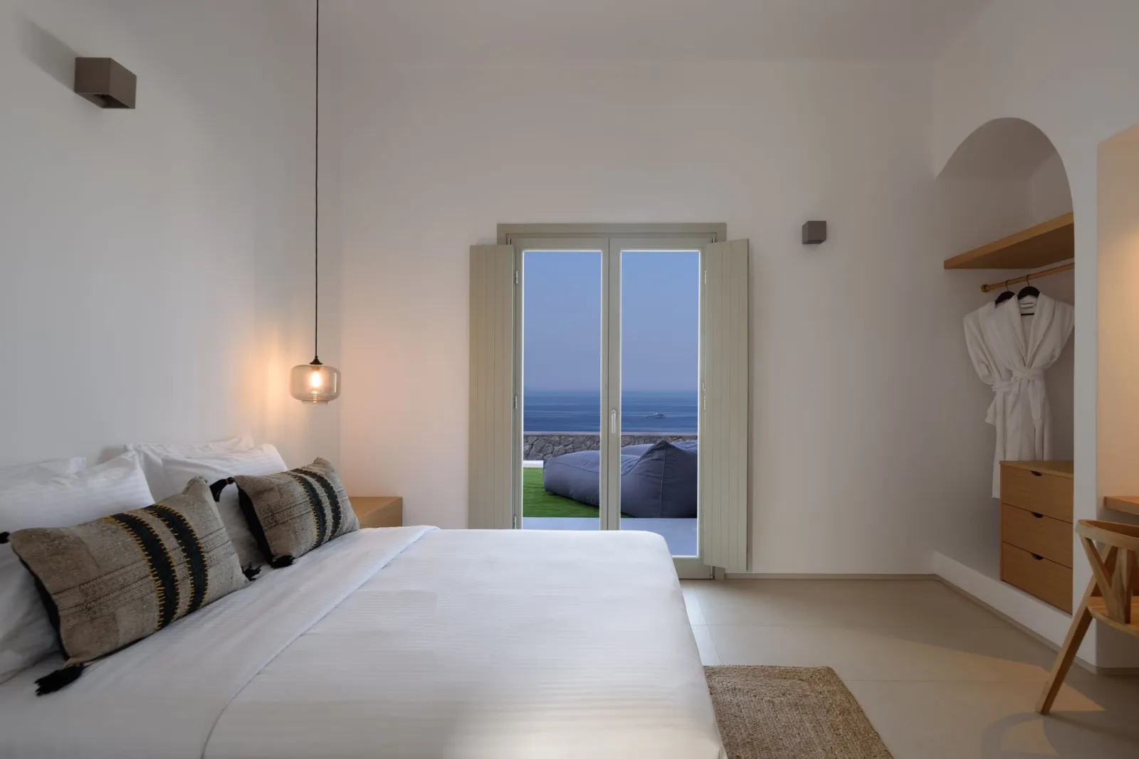 Executive Two Bedroom Suite With Private Pool and Sea View
