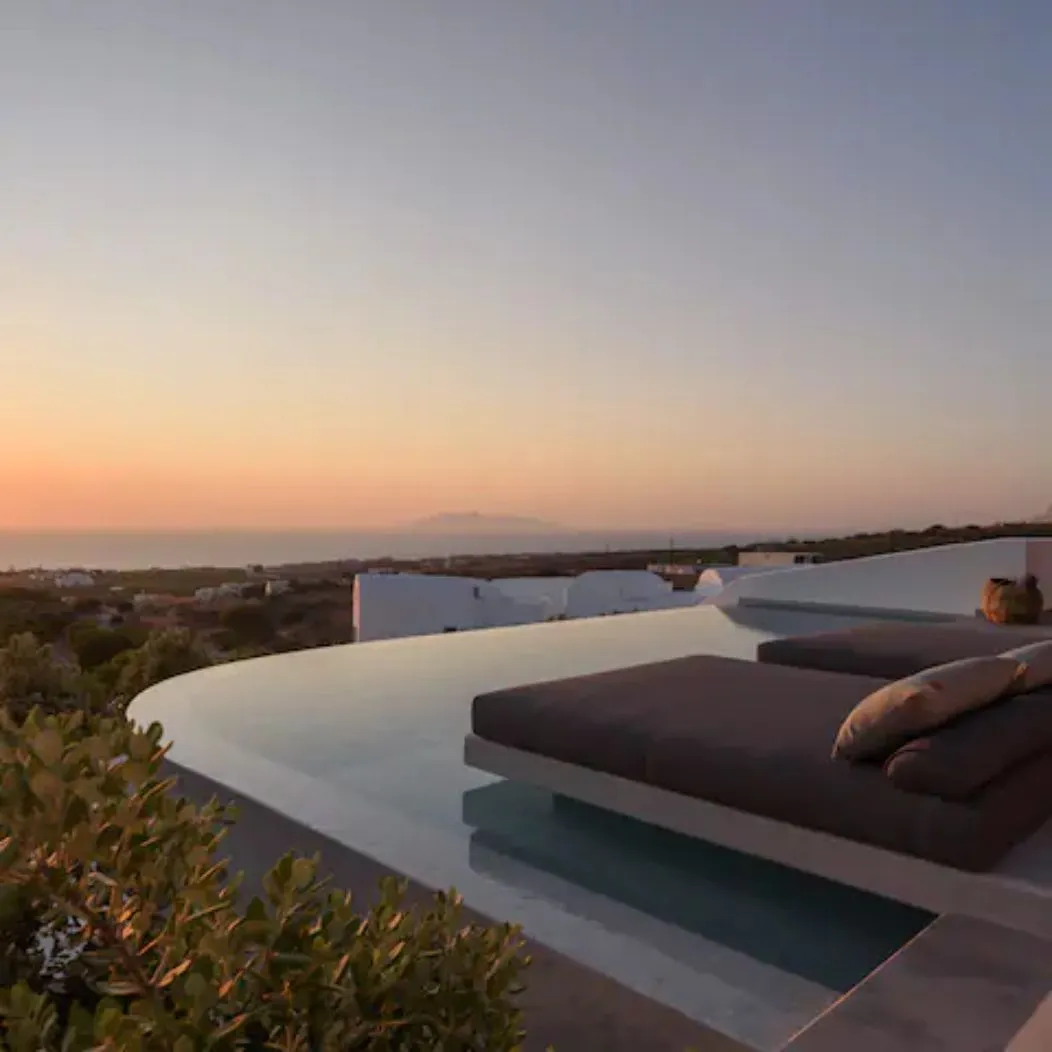 Executive Two Bedroom Suite With Private Pool and Sea View
