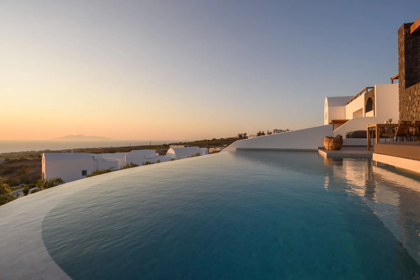 Executive Two Bedroom Suite With Private Pool and Sea View