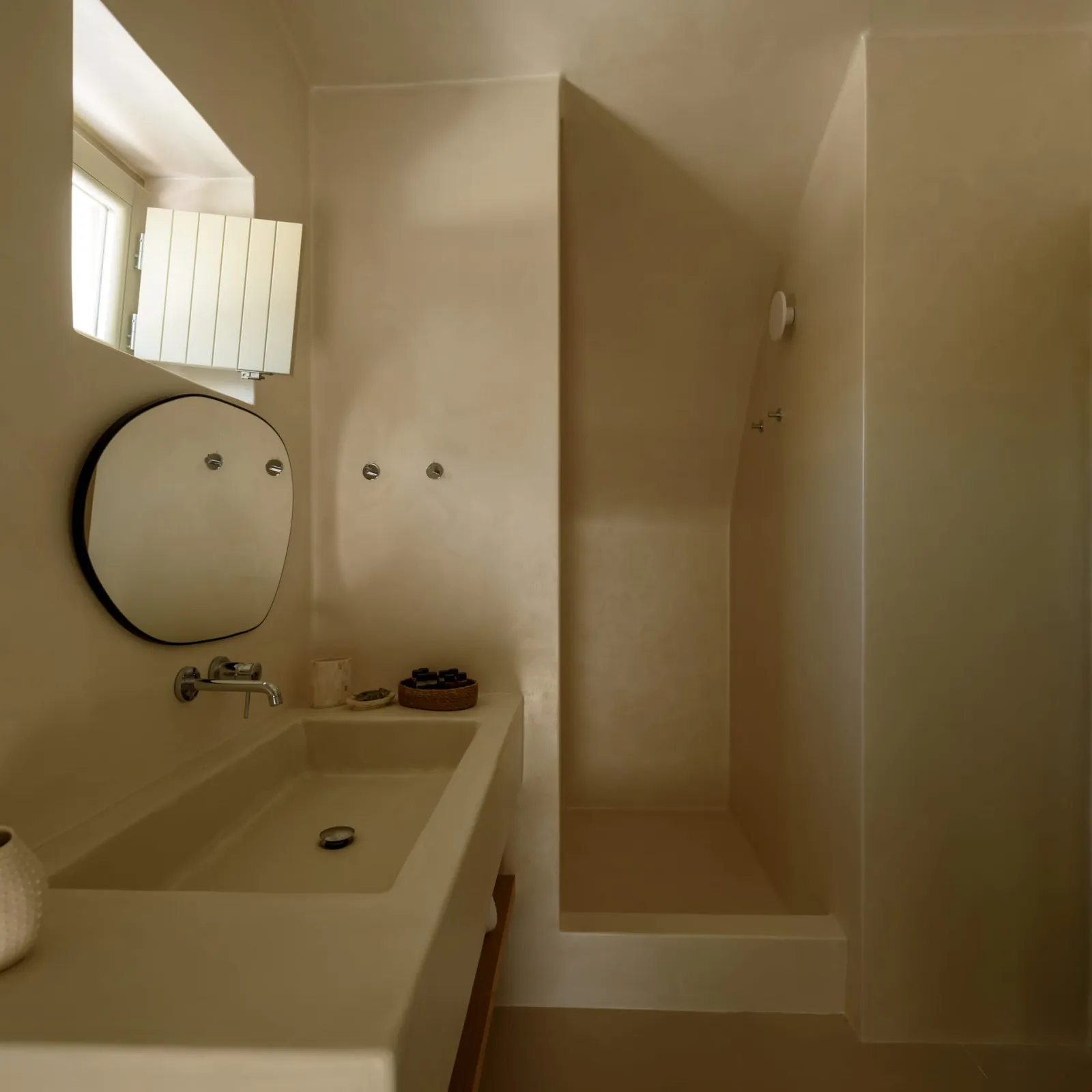 Elite Suite with Heated Jacuzzi and Sea View