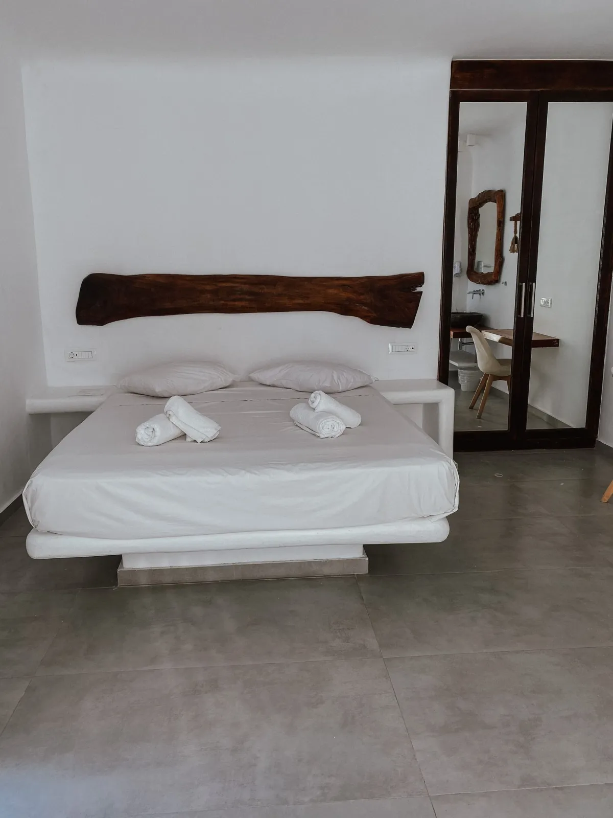Junior Suite with Private Pool and Sea View
