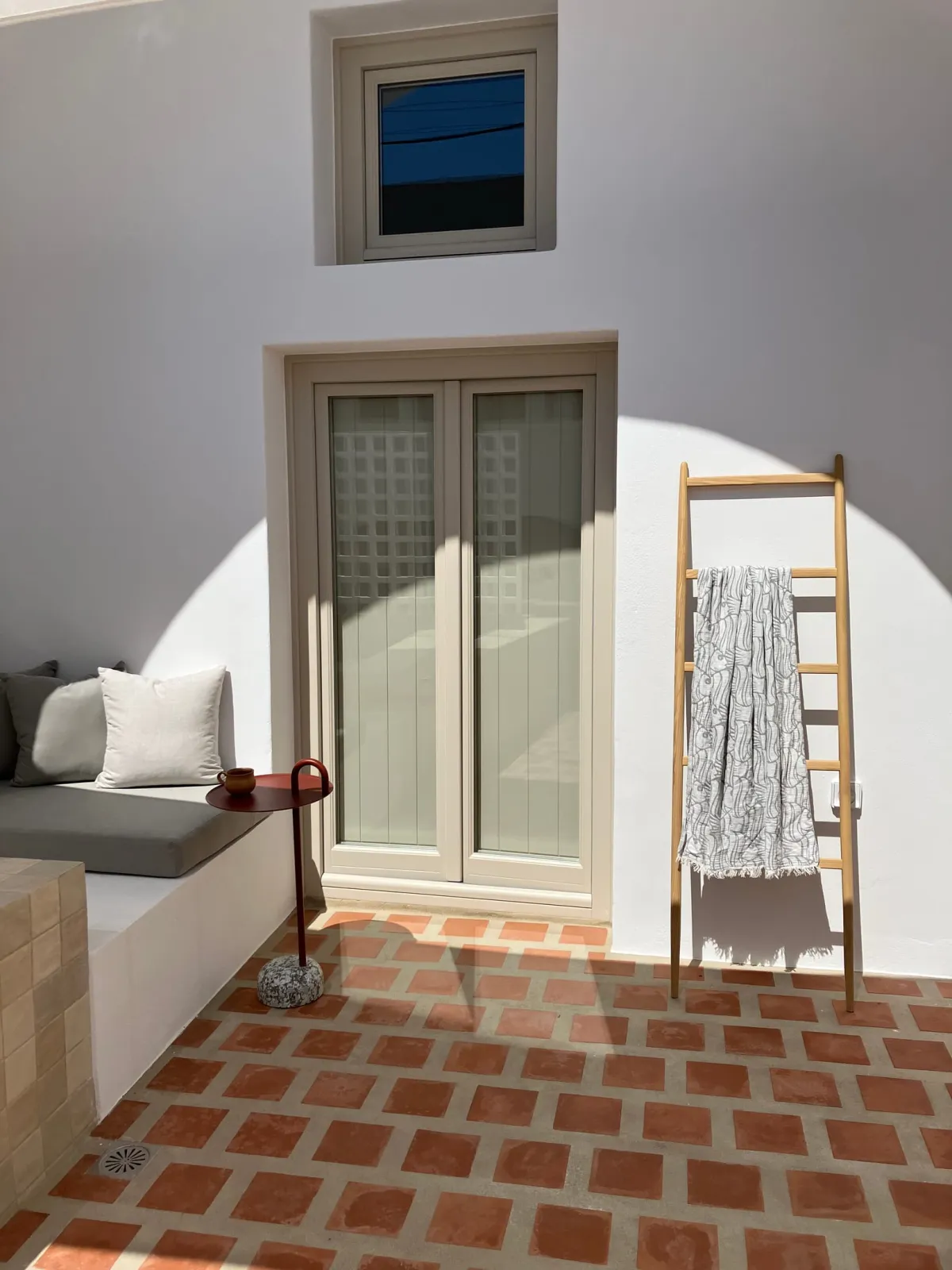 Ground Floor Suites with Balcony and Outdoor Jacuzzi