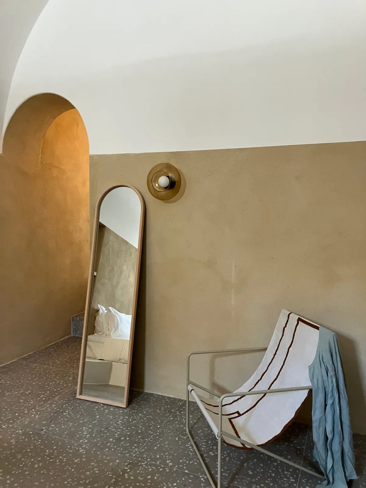 Ground Floor Suites with Balcony and Outdoor Jacuzzi
