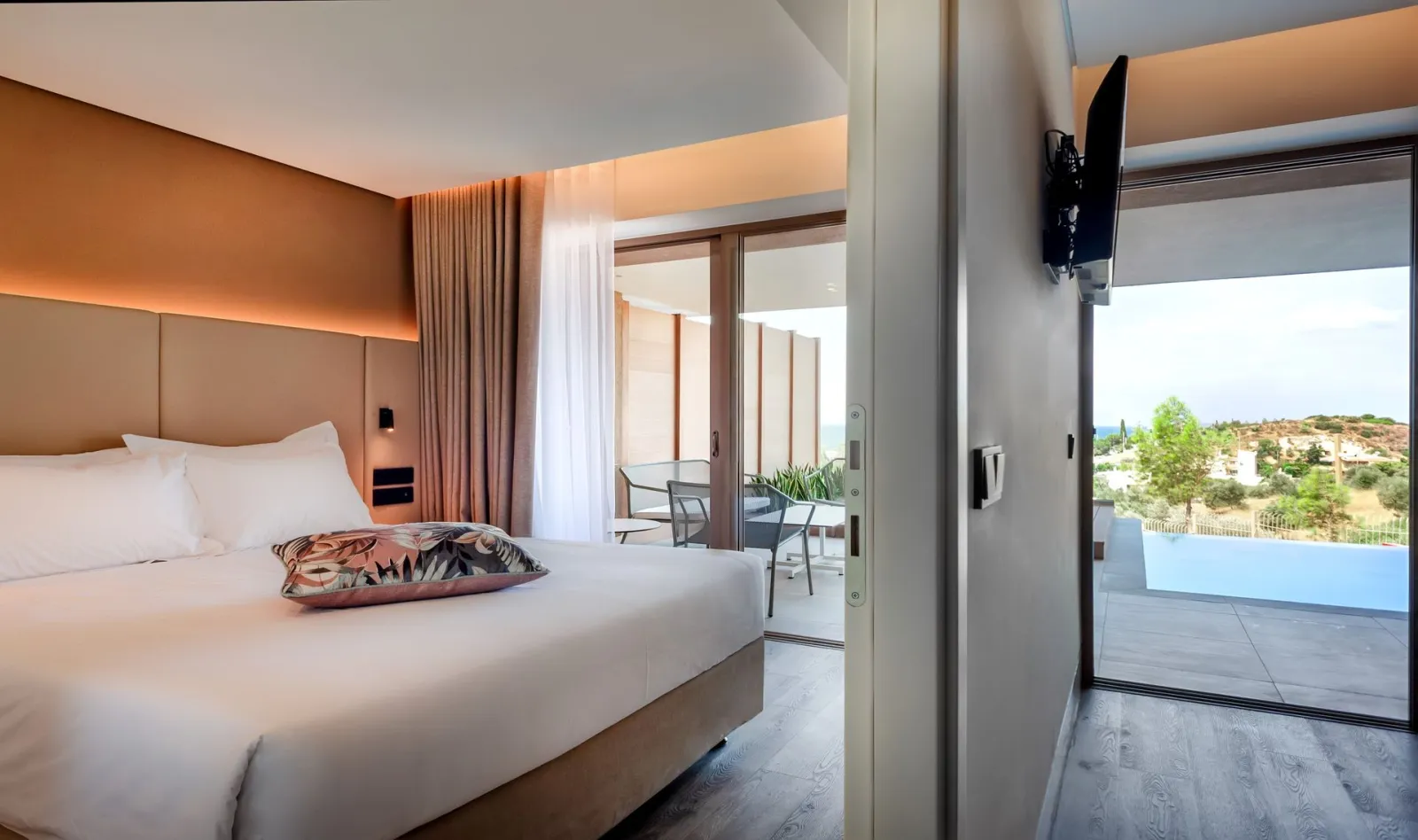 Suite with Private Pool