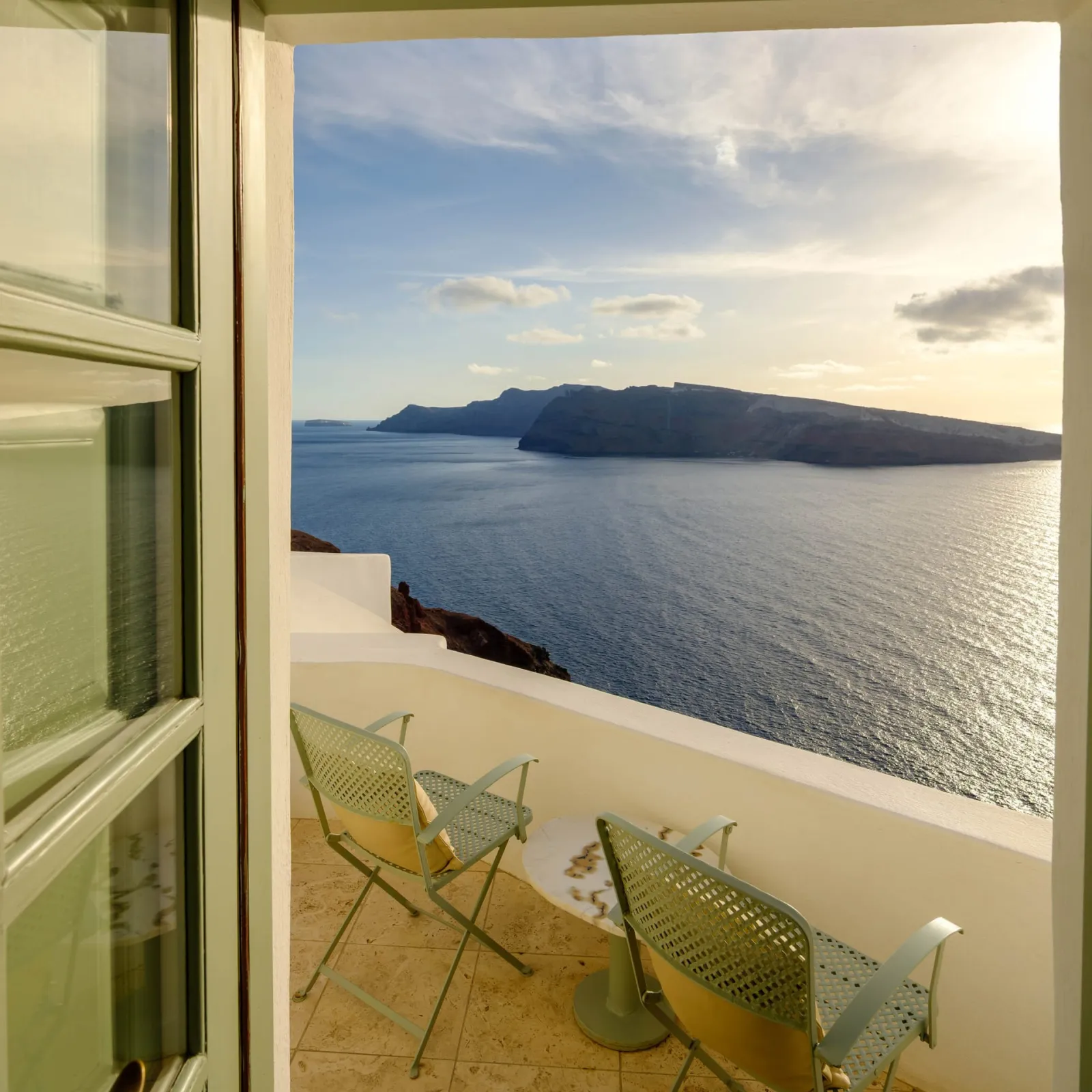 Junior Suite with Caldera View