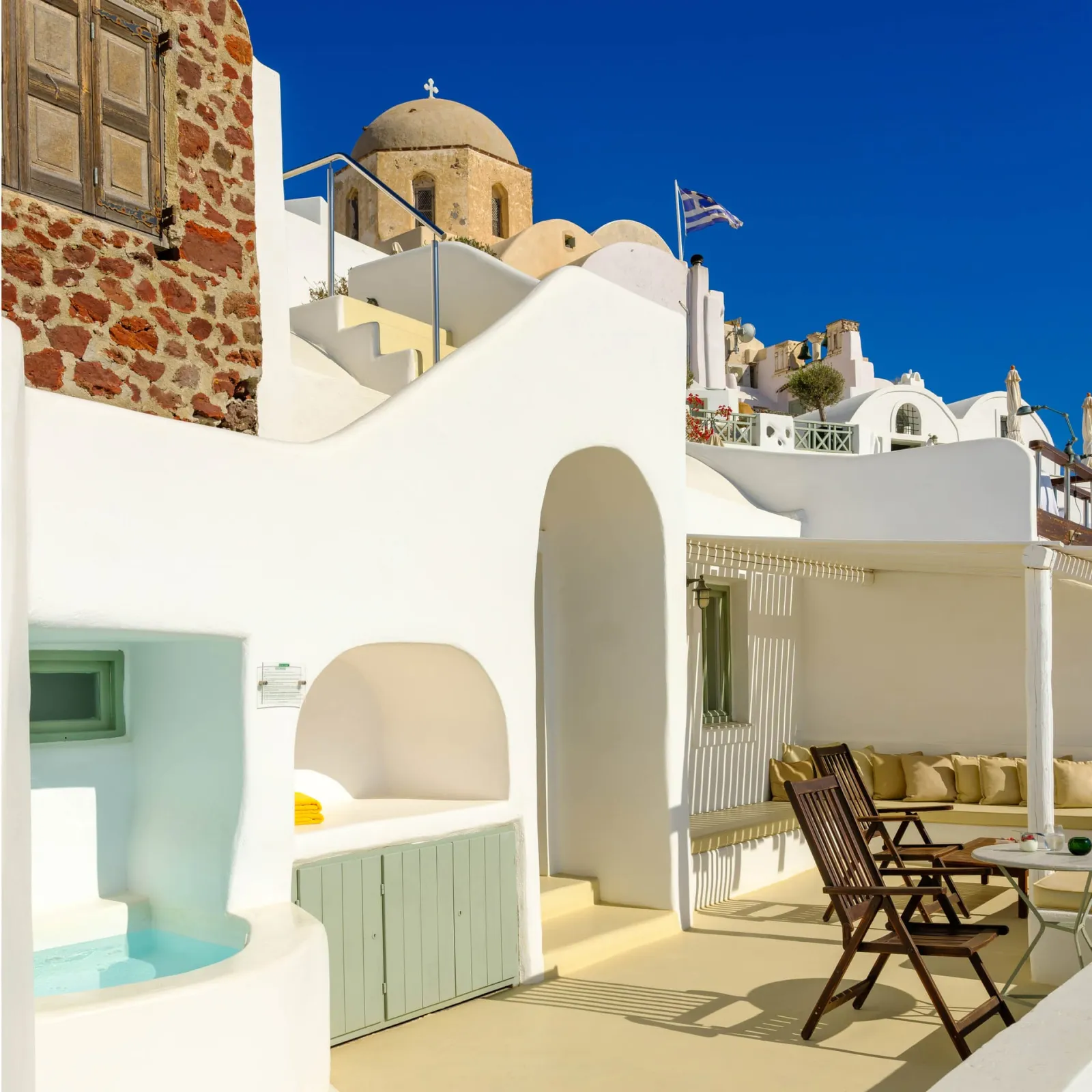 Senior Suite with Private Whirlpool &amp; Caldera View