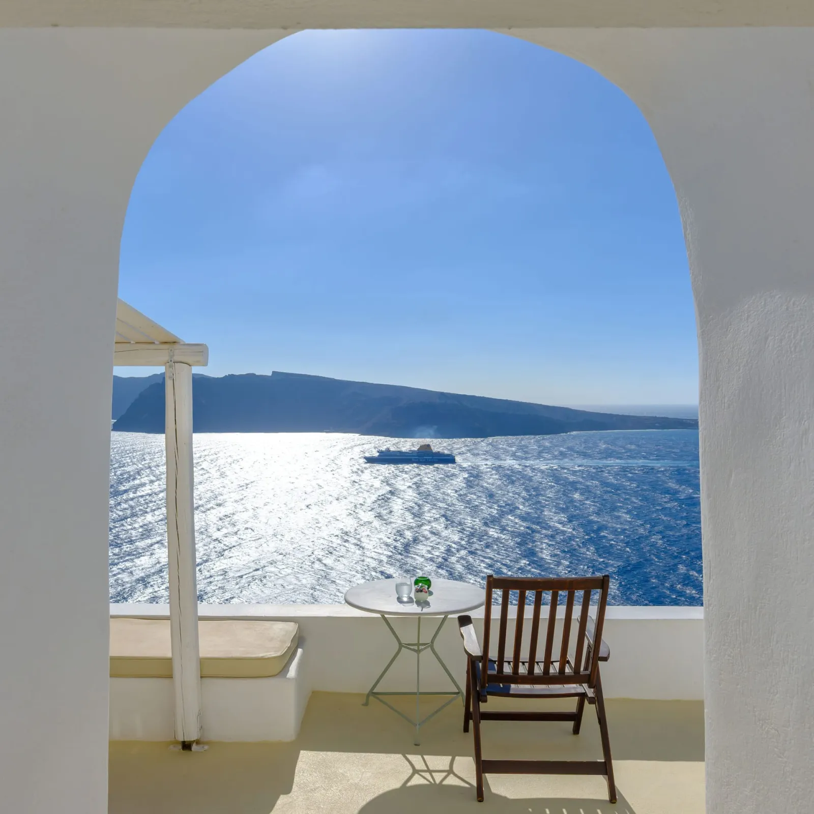 Senior Suite with Private Whirlpool &amp; Caldera View