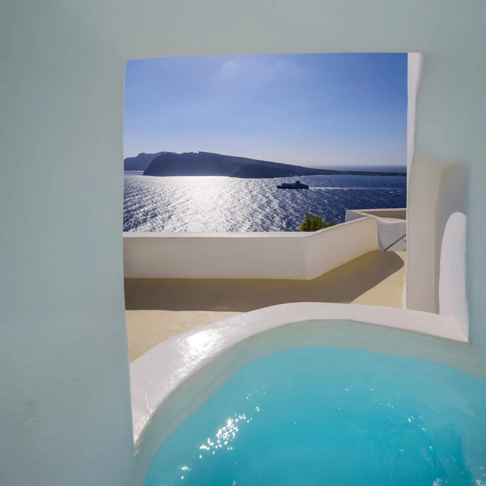 Senior Suite with Private Whirlpool &amp; Caldera View