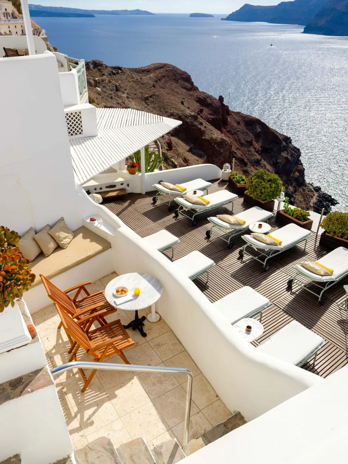 Executive Suite with Private Whirlpool & Caldera View