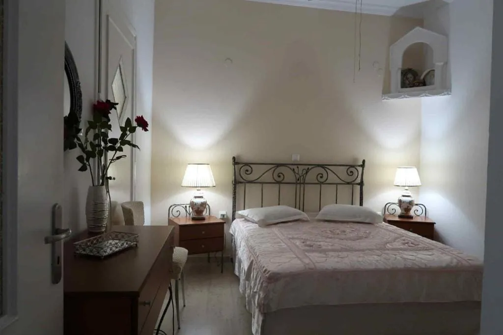 ChrysAnna Apartment