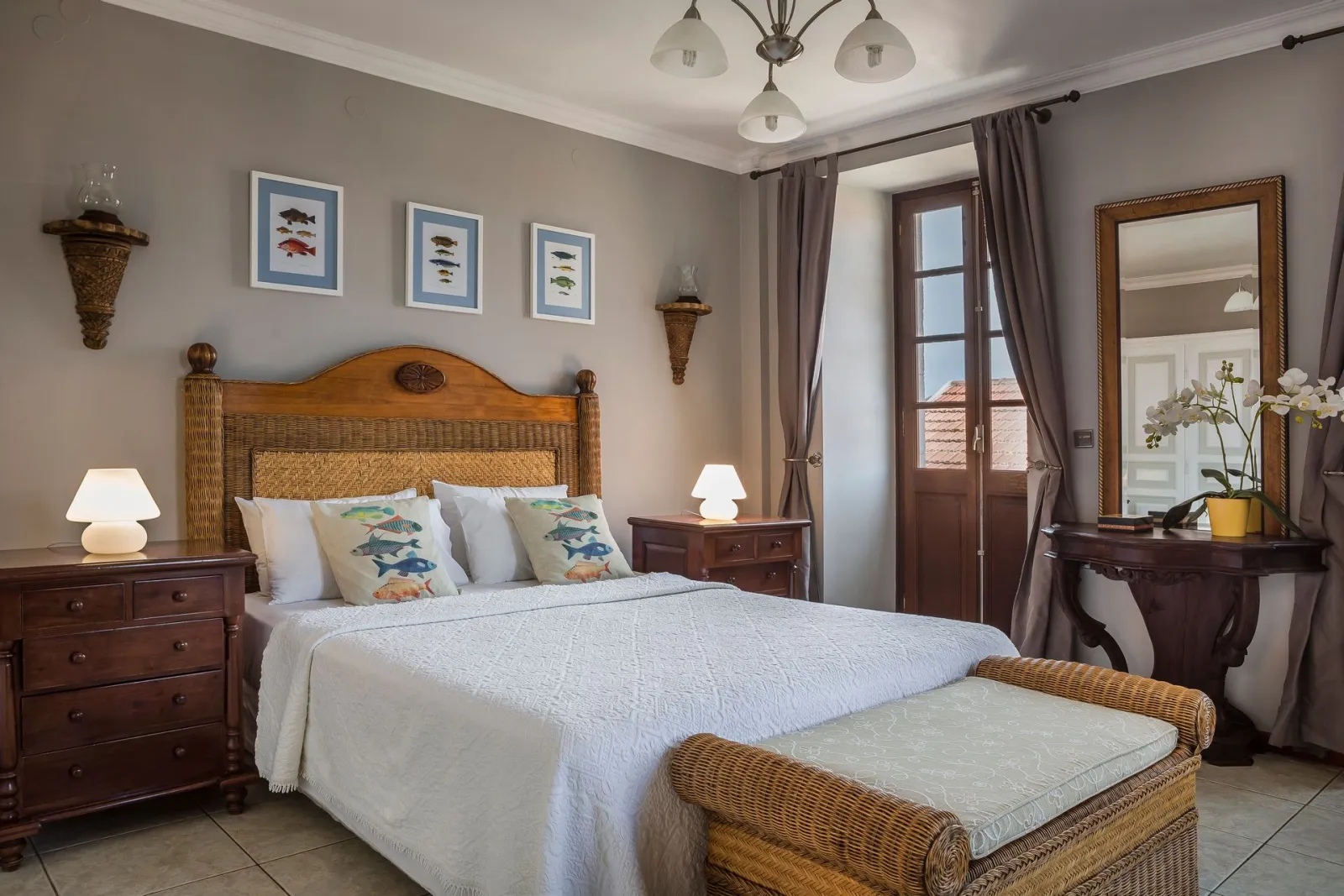 First Floor Suite No 4