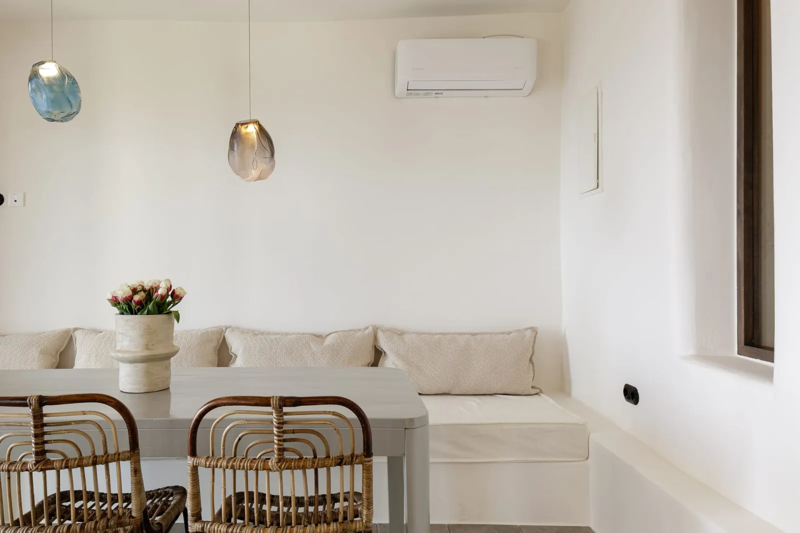 Two Bedroom Apartment with Jetted Tub and Sea View - Split Level