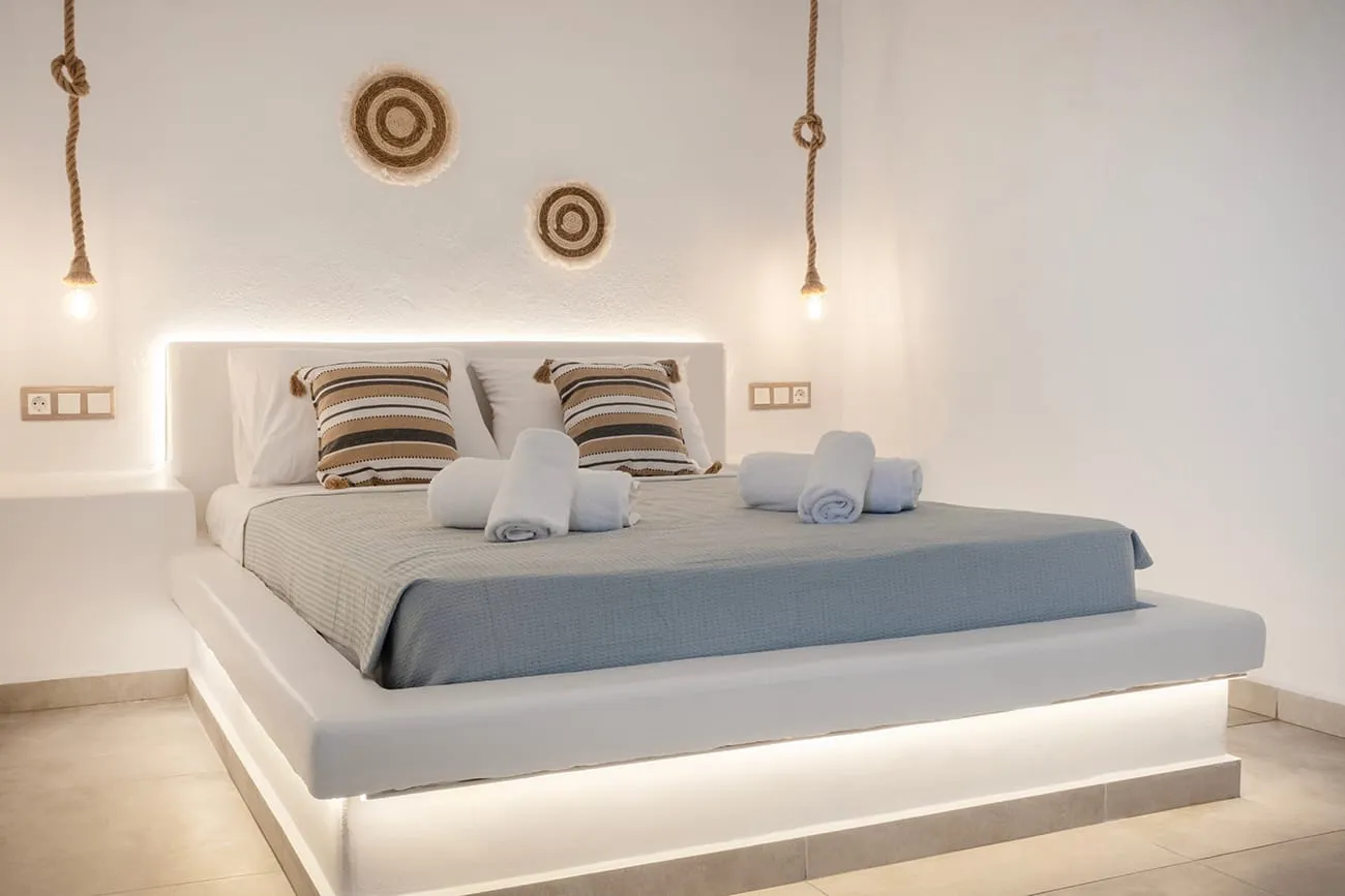 Deluxe Suite with Sea View and a Private Veranda for 3 Persons