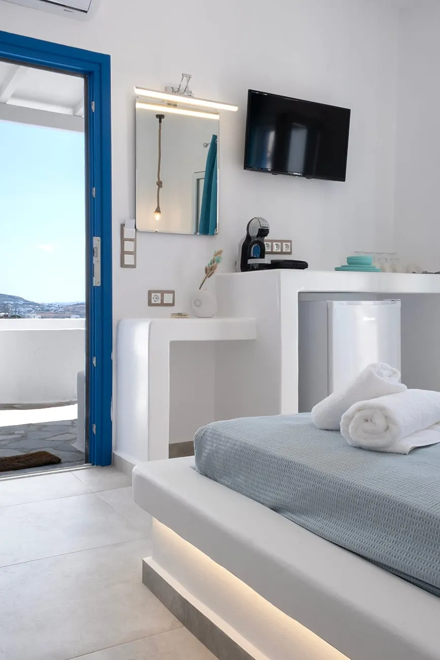Deluxe Suite with Sea View and a Private Veranda for 4 Persons