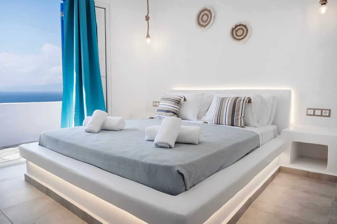 Deluxe Suite with Sea View and a Private Veranda for 4 Persons