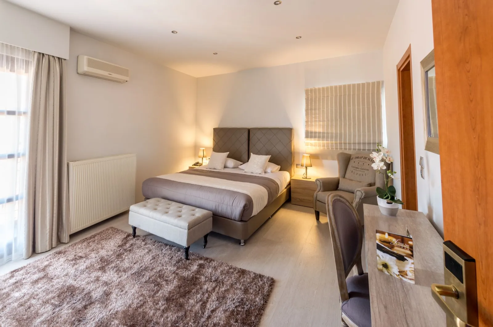 Elegant - Double or Twin room