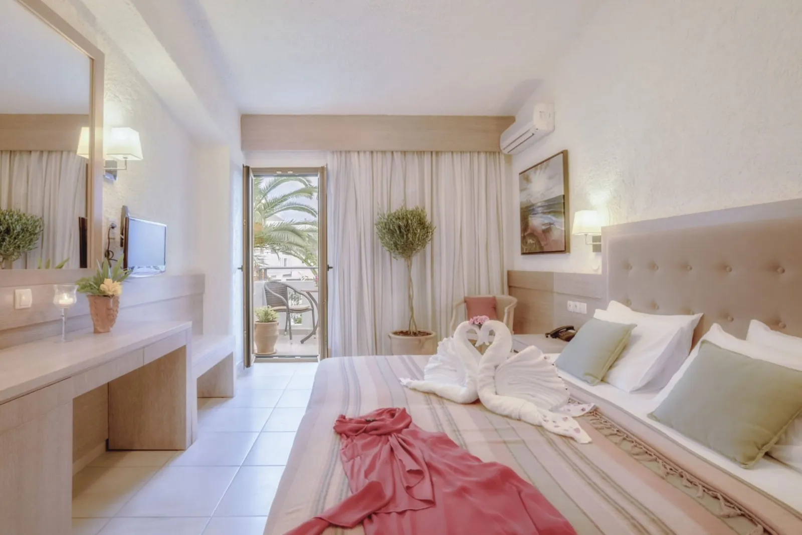 Superior Studio with Pool or Garden View