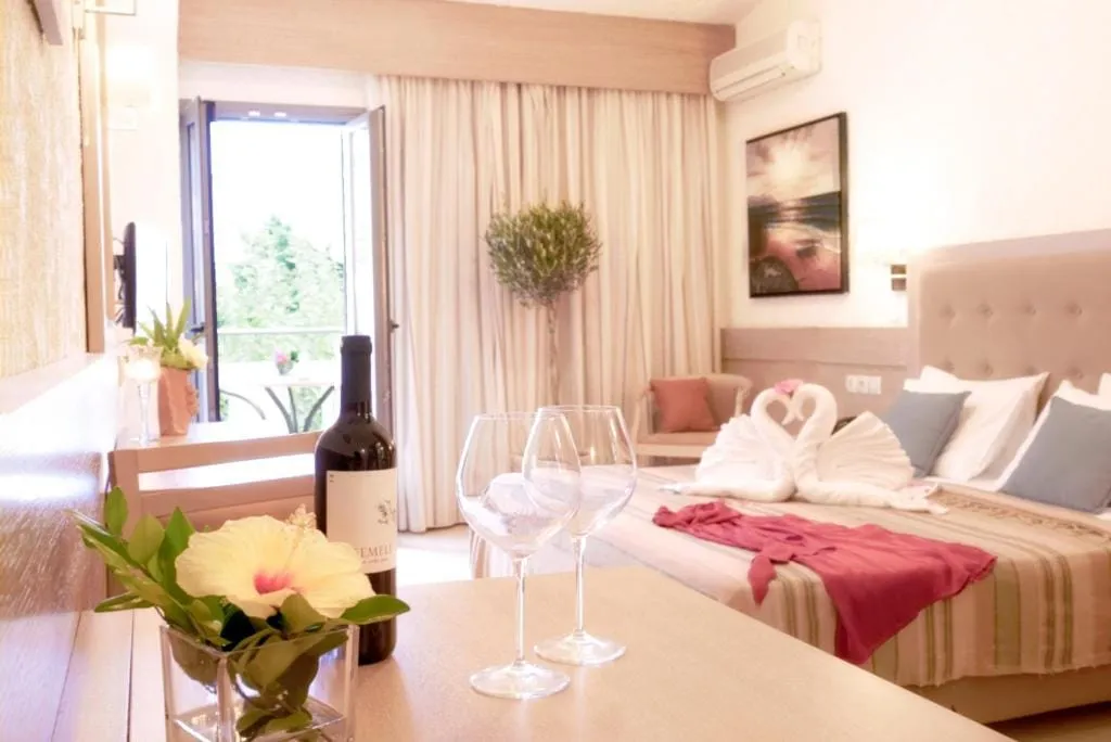 Superior Studio with Pool or Garden View