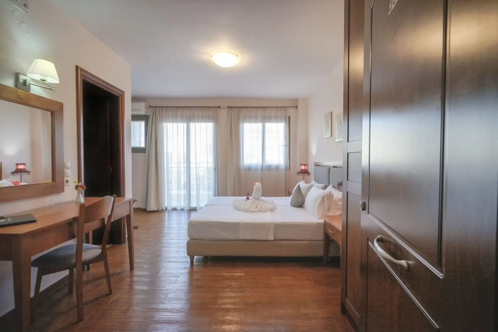Superior Maisonette with Pool View