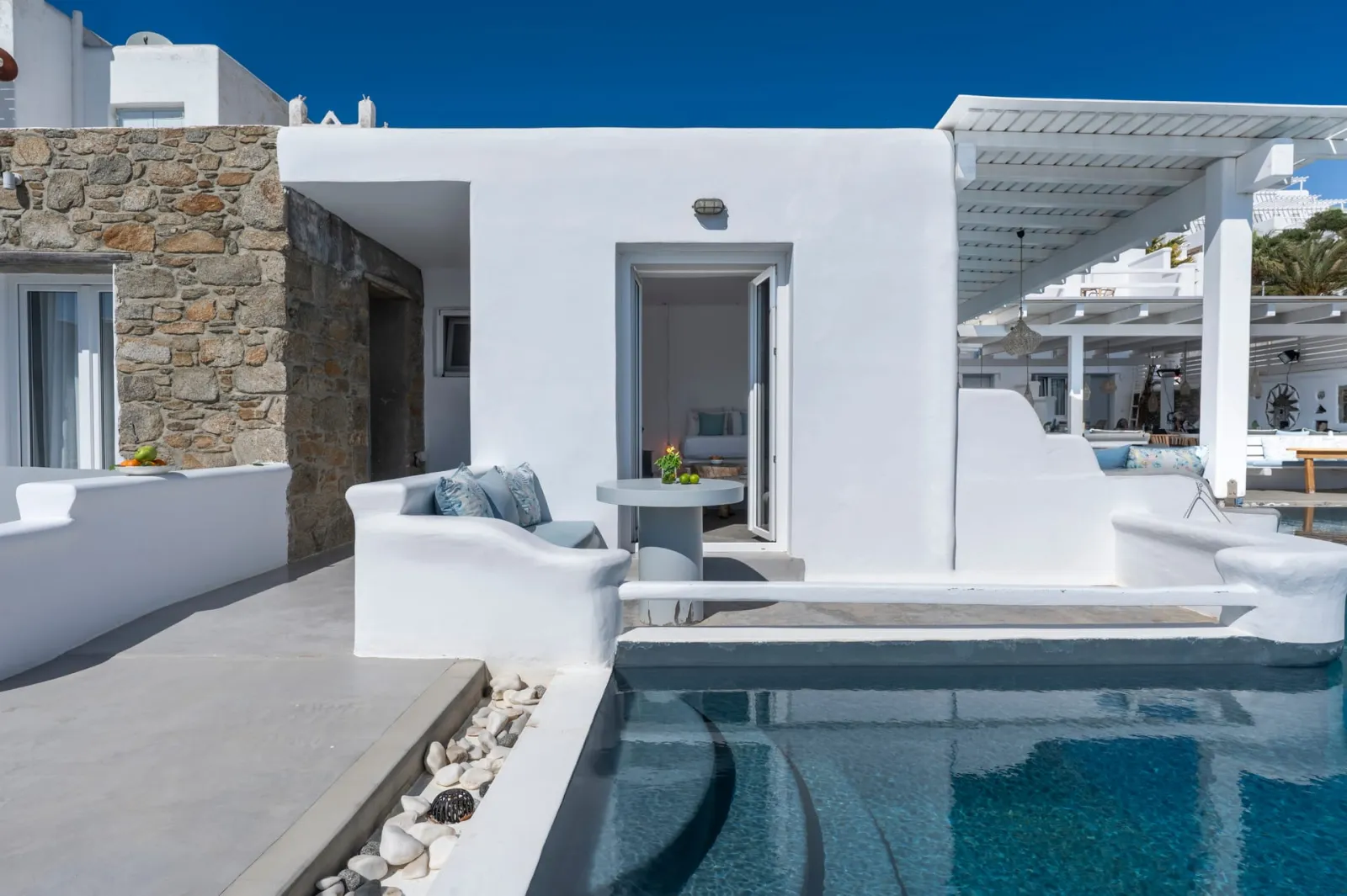 Elegant Suite Sea View