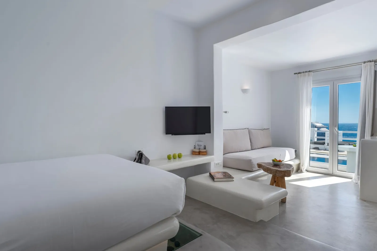 Elegant Suite Sea View