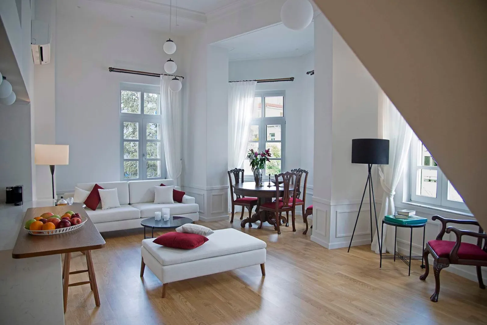 Kekias | 2 Bedroom Suite Apartment with Ermou Str View