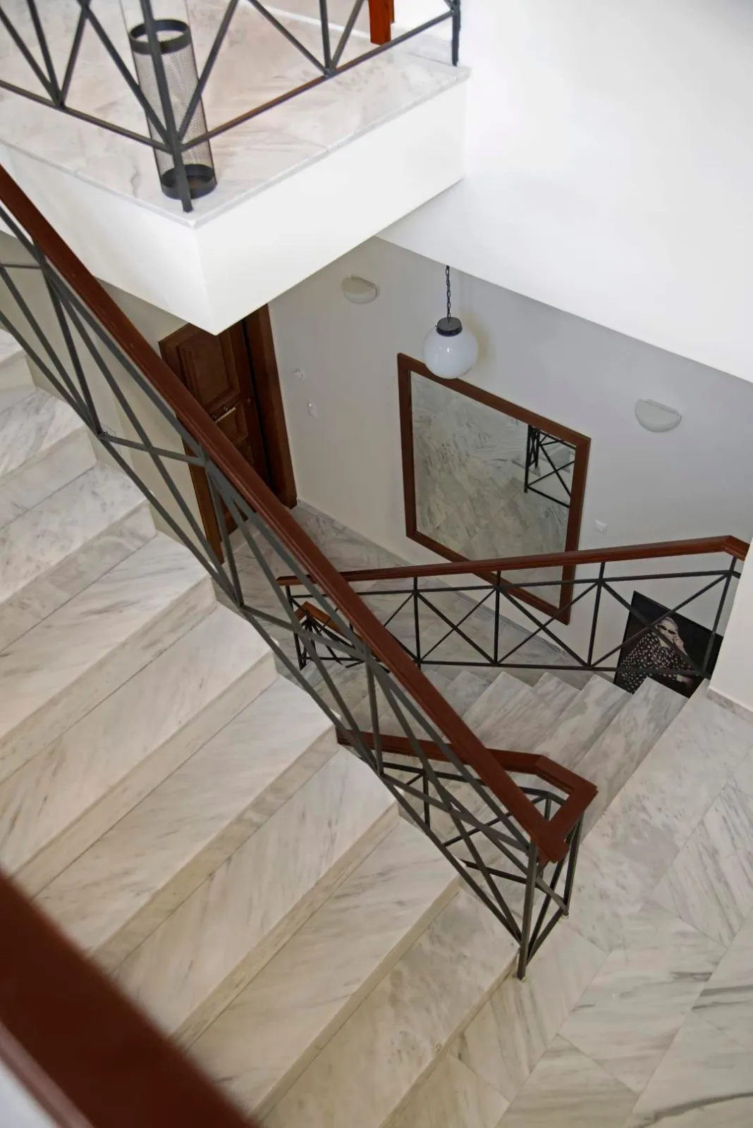 Voreas | 2 Bedroom Suite Apartment with Ermou Str View