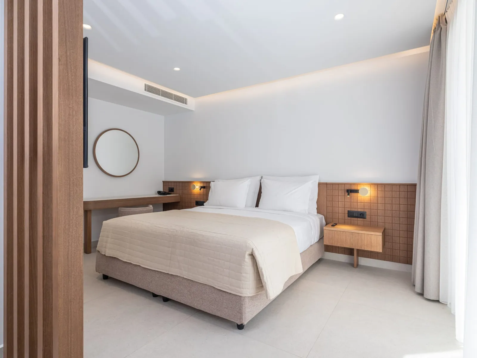 Suite with Hot Tub