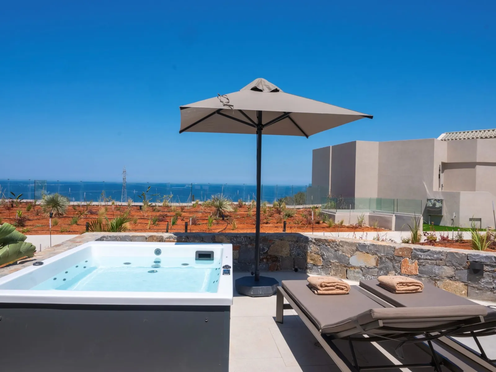 Suite with Hot Tub