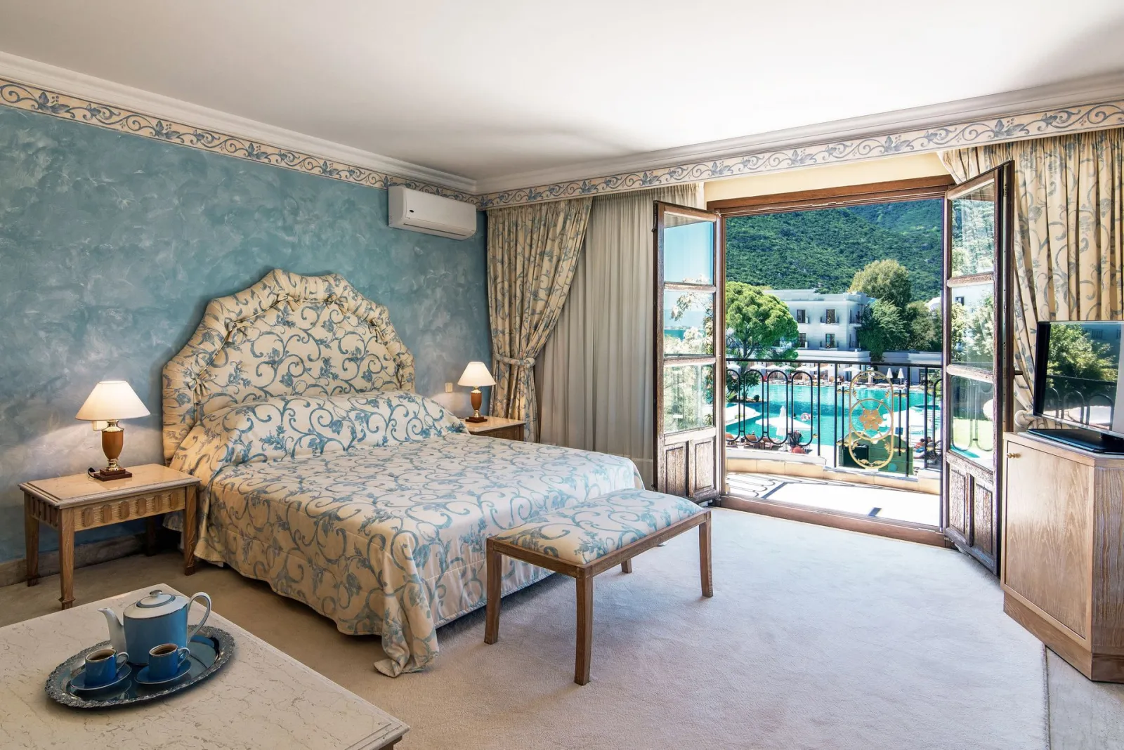 Superior Suite