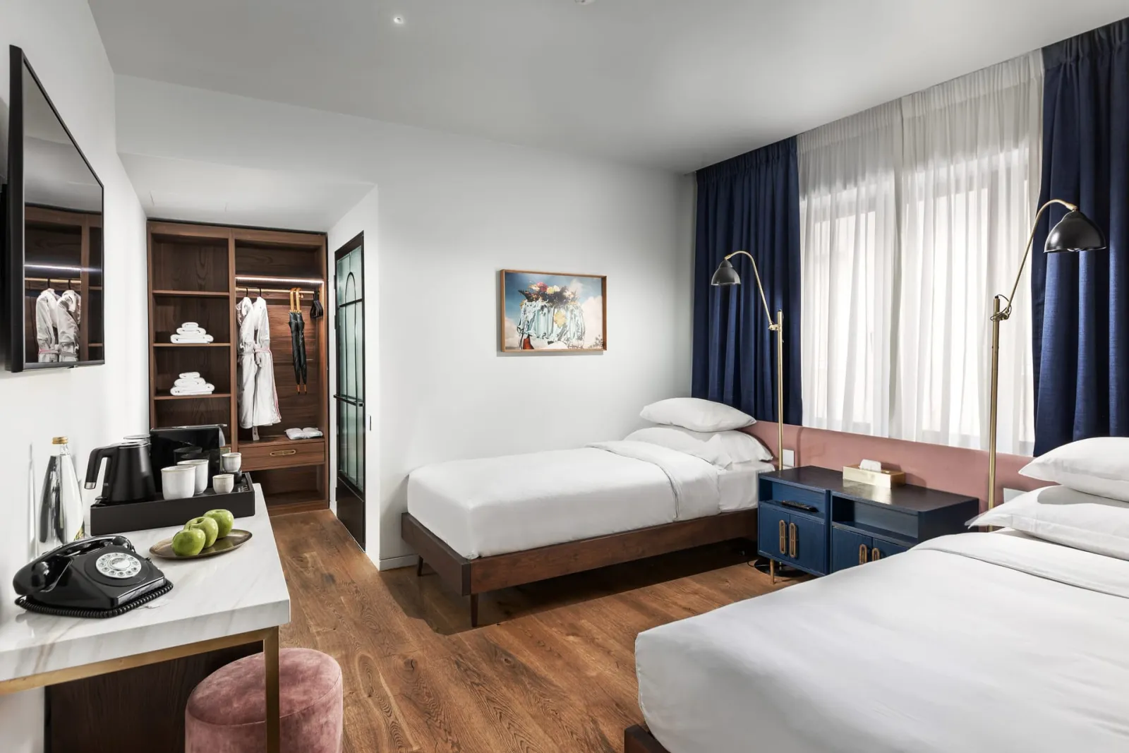 Darling Twin Room