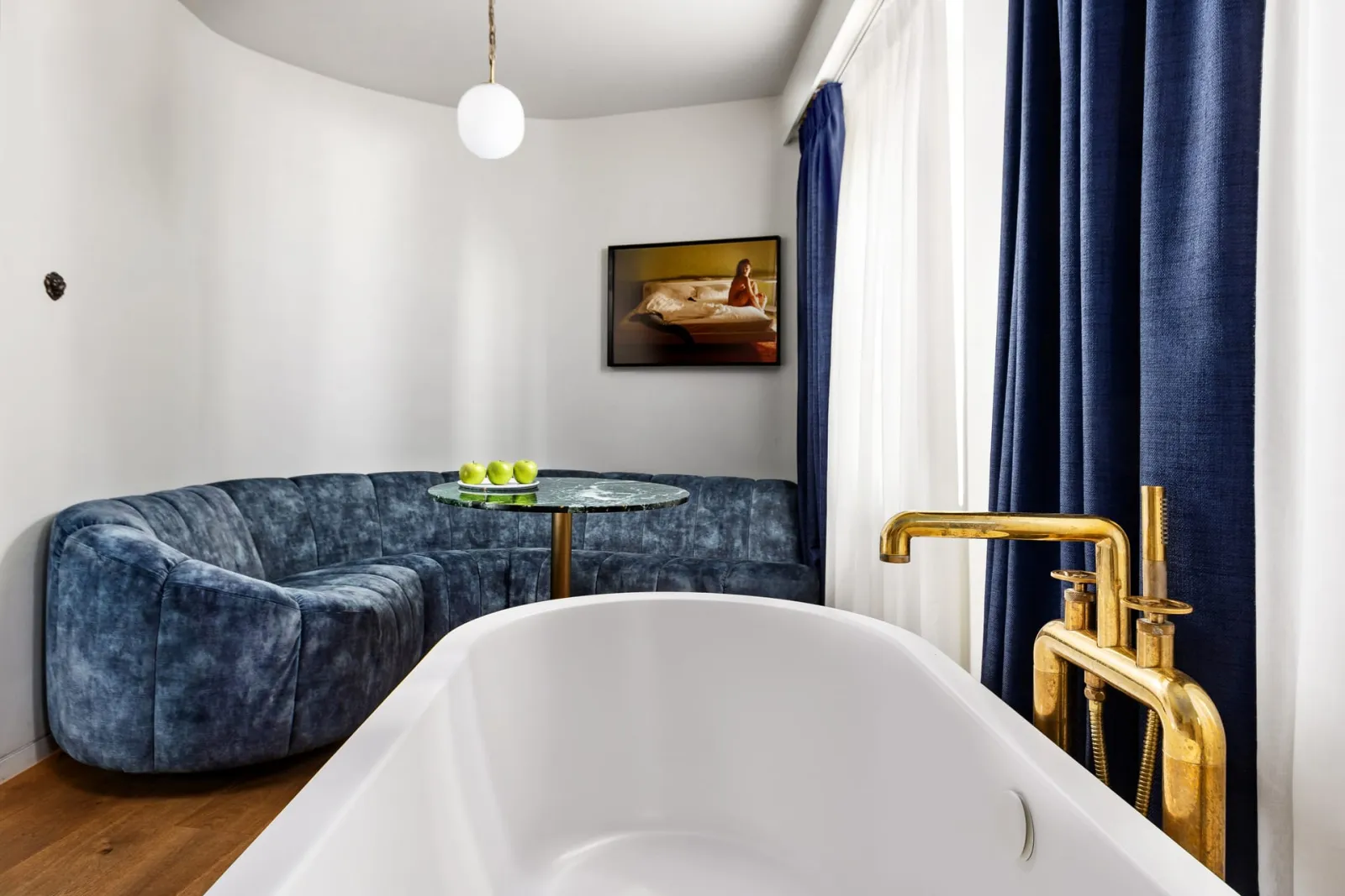 Cool Corner Suite