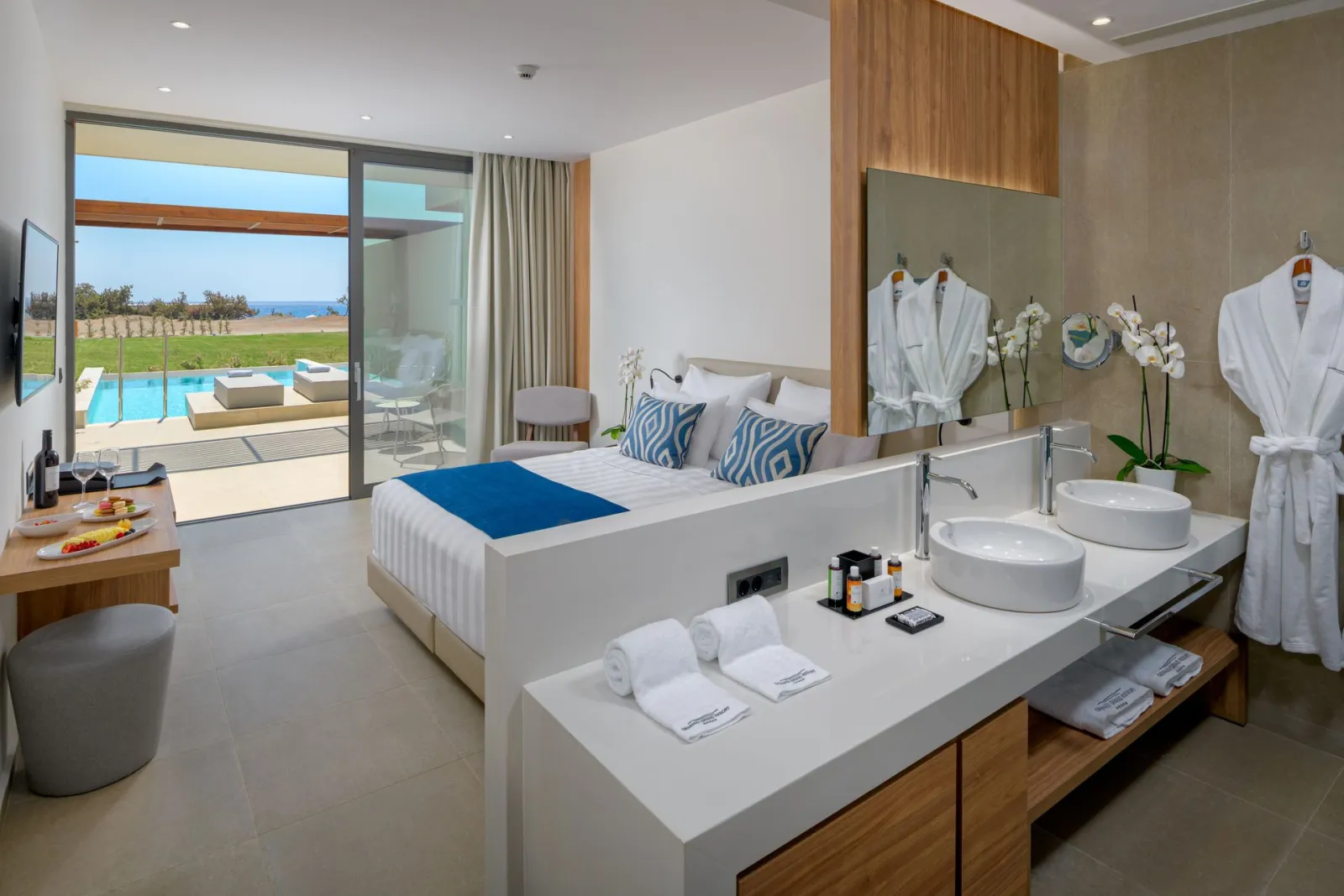 Double Room with Private Pool & Sea View