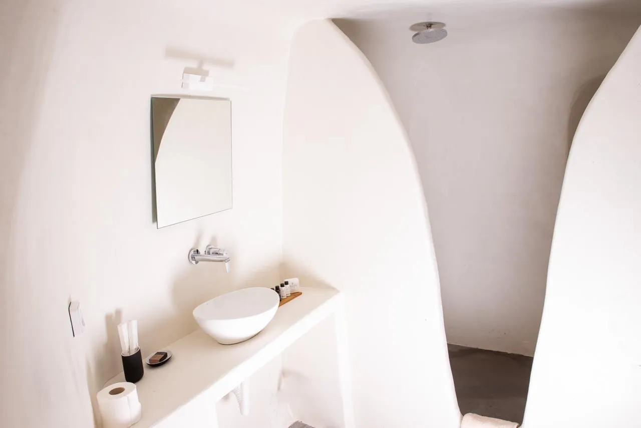 Cave Suite
