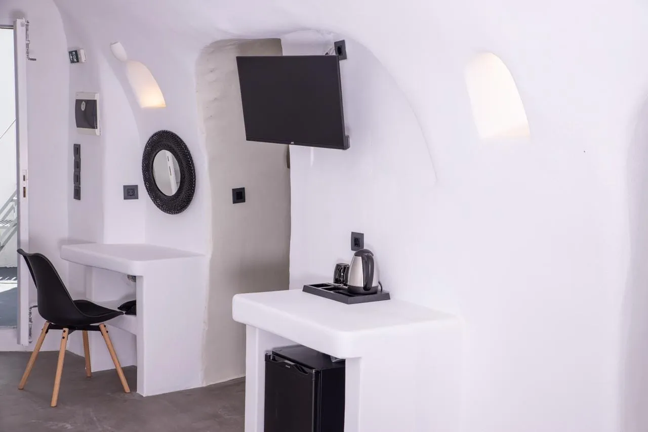 Cave Suite