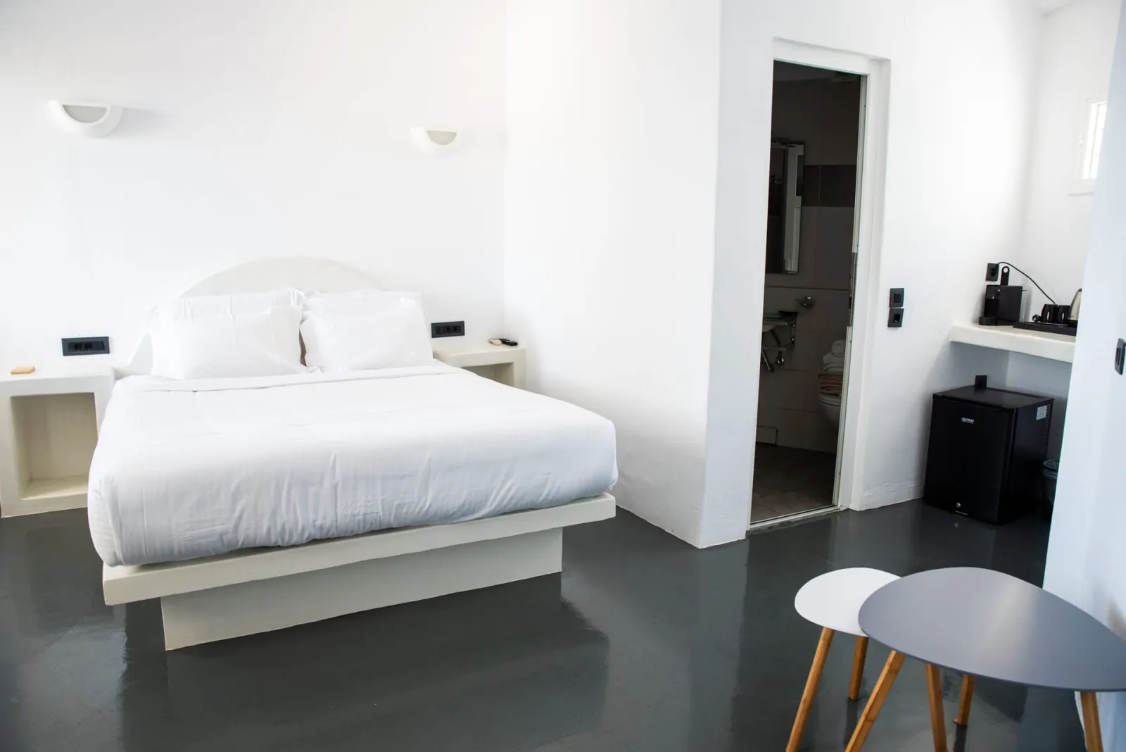 Superior Suite with Outdoor Jetted Tub &amp; Sea View