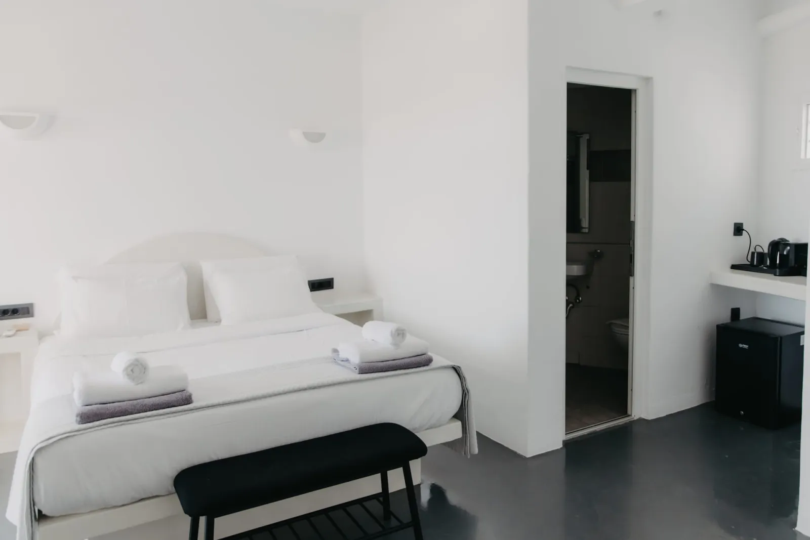 Superior Suite with Outdoor Jetted Tub & Sea View