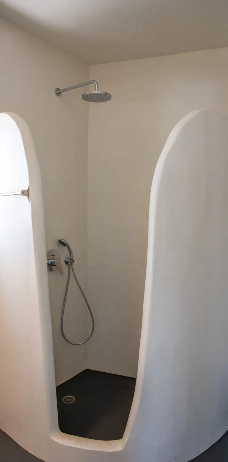 Signature Suite with Outdoor Jetted Tub &amp; Sea View