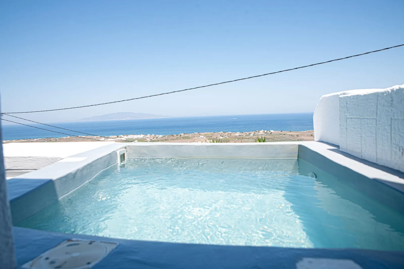 Signature Suite with Outdoor Jetted Tub &amp; Sea View