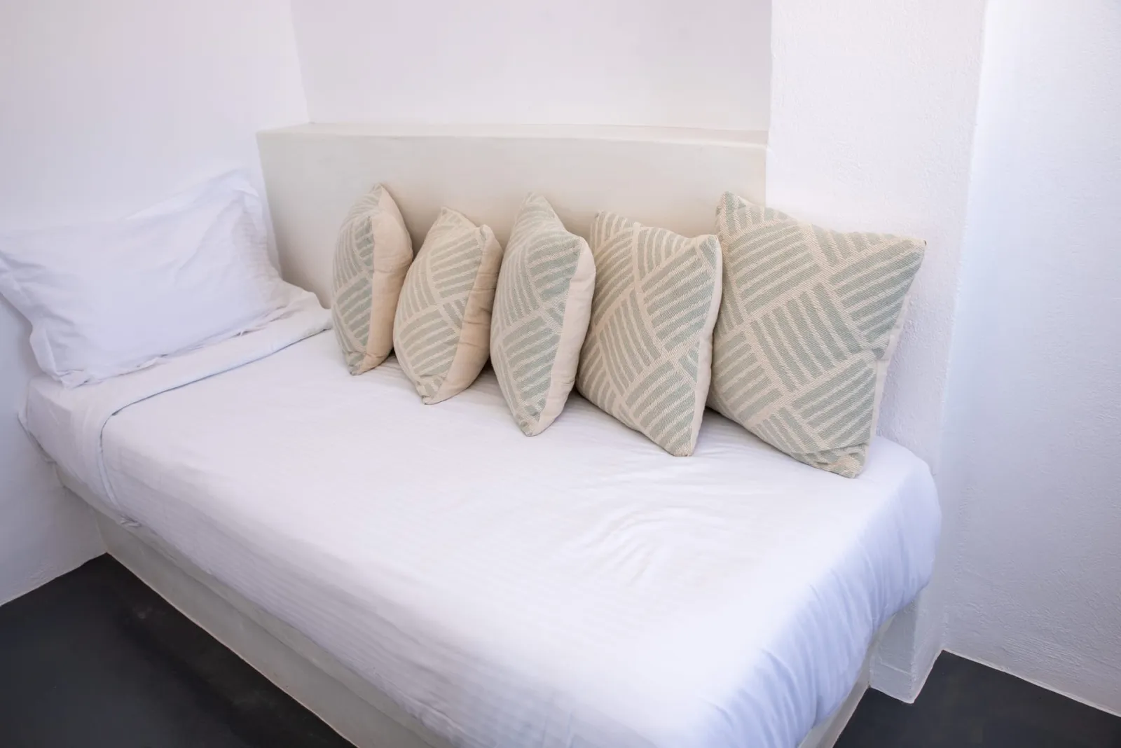 Honeymoon Suite with Outdoor Jetted Tub &amp; Sea View
