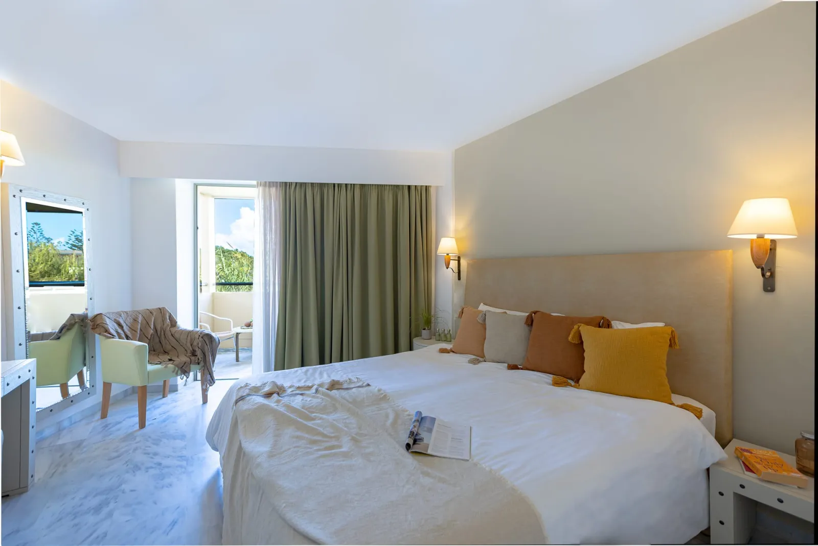 Double/Twin Room Pool View
