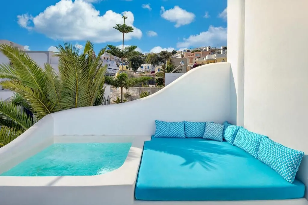 Deluxe Suite with Outdoor Hot Tub and Sea View
