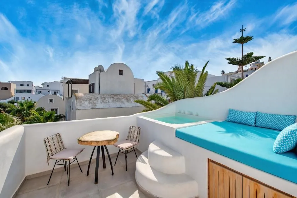 Deluxe Suite with Outdoor Hot Tub and Sea View